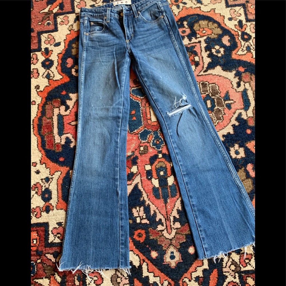 AMO jeans